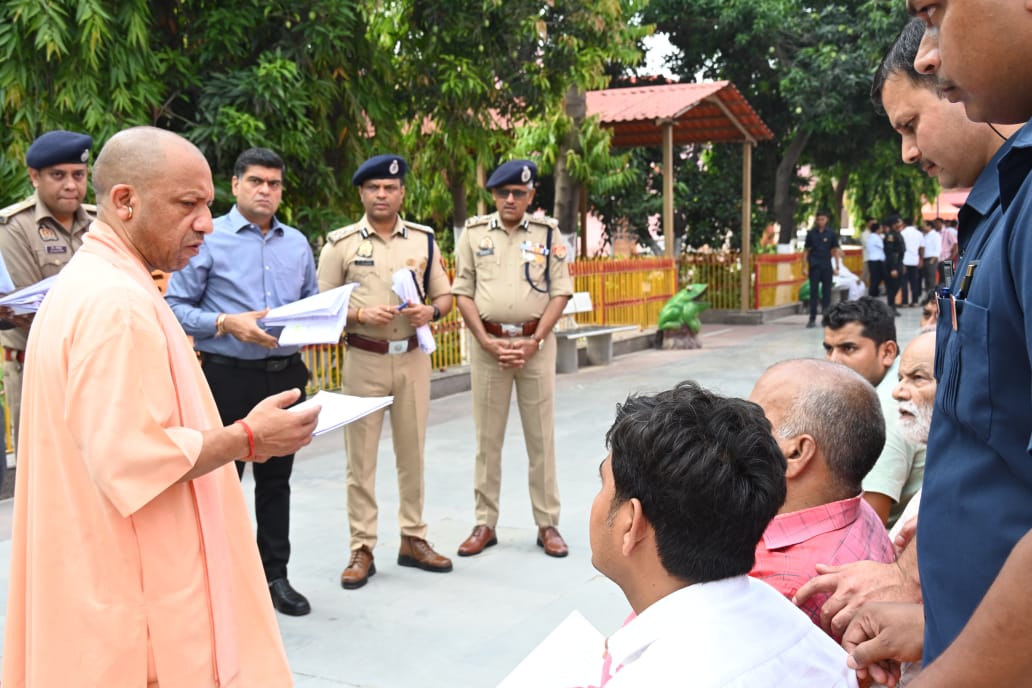 भूमि संबंधी प्रकरणों में लापरवाही पर हो सख्त कार्रवाई: मुख्यमंत्री