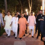 मुरादाबाद में दिखा सीएम योगी का वात्सल्य: जिस बच्ची का कराया था दाखिला, उसी के हाथों कराया ‘श्री राम वाटिका’ का लोकार्पण
