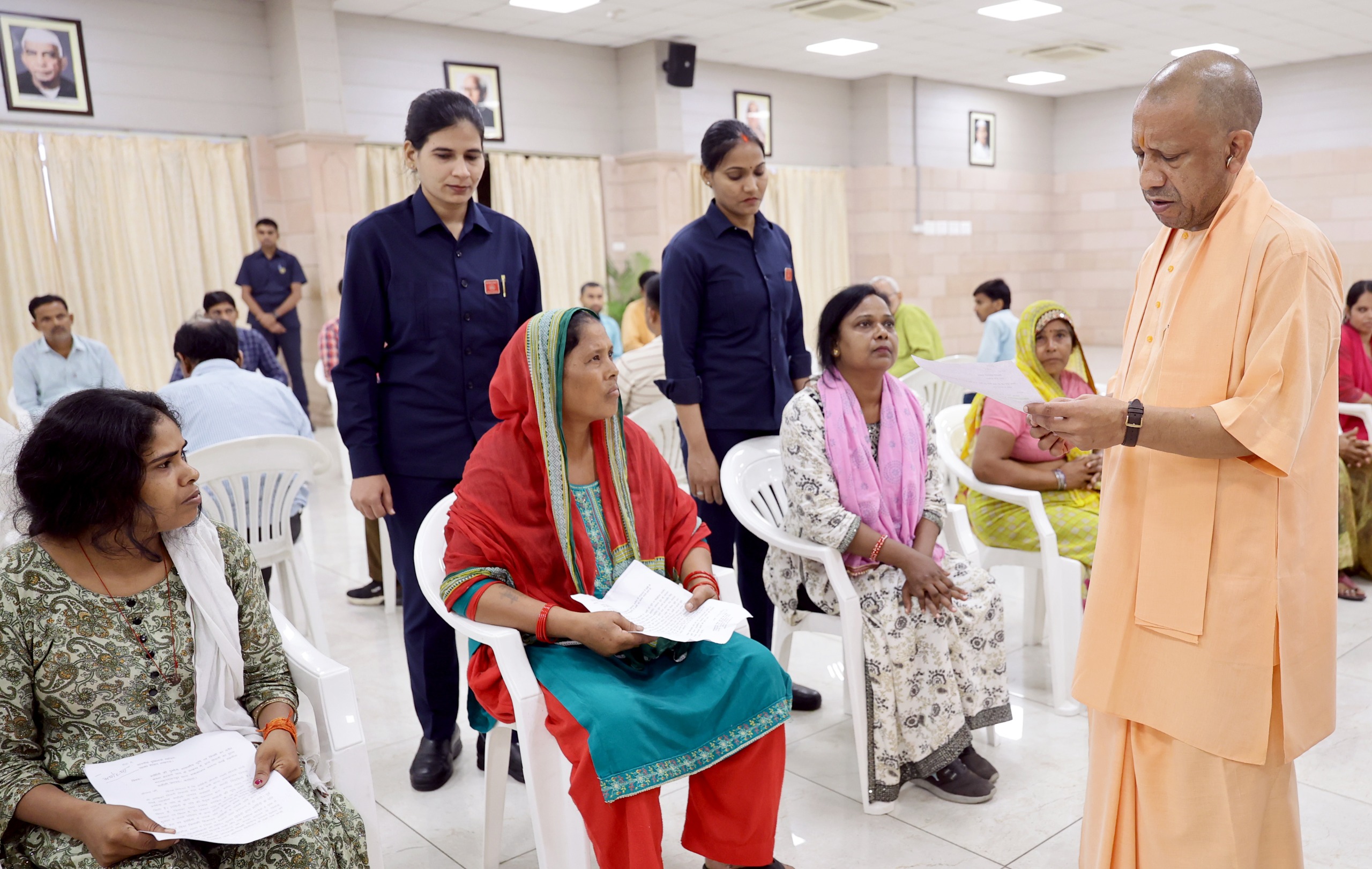 नर सेवा को नारायण सेवा मानकर 25 करोड़ प्रदेशवासियों के हित के लिए कार्य कर रही सरकारः मुख्यमंत्री